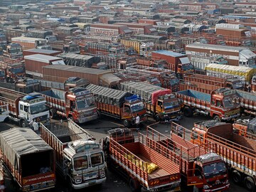 Photo of the Day: Farmer trucks seen as protest intensifies