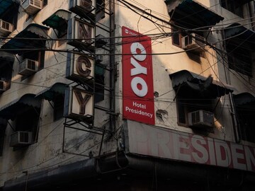 Oyo rapidly scales down, others wary of hiring former staff