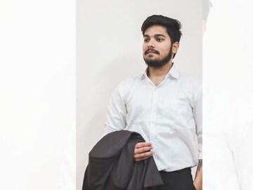 Divyanshu Dixit: A young and dynamic entrepreneur