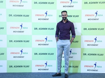 Renowned Orthopaedician Dr. Ashwin Vijay clocks more than 300 million views on social media platforms