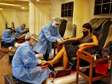 Photo of the Day: Self care or surgery?