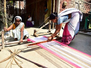 Silence of the looms