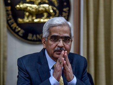 RBI cuts interest rates further by 40 bps; extends moratorium on loans