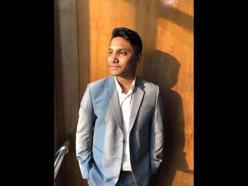 Young forex trader Alavi Hossain is breaking barriers in financial market