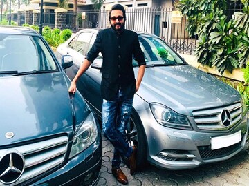 Man who combined writing and business successfully - Shobhit Sinha