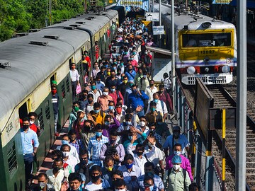 India's COVID-19 cases have plummeted, but is a new wave coming?