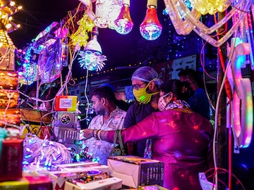 Photo of the Day: Citizens flock to Diwali markets in Kolkata, even amidst rising Covid-19 cases