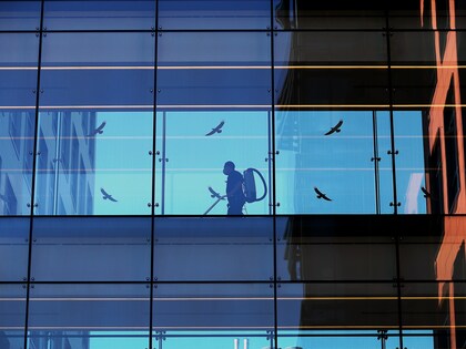 pfizerresult_gettyimages-1229566803-sm