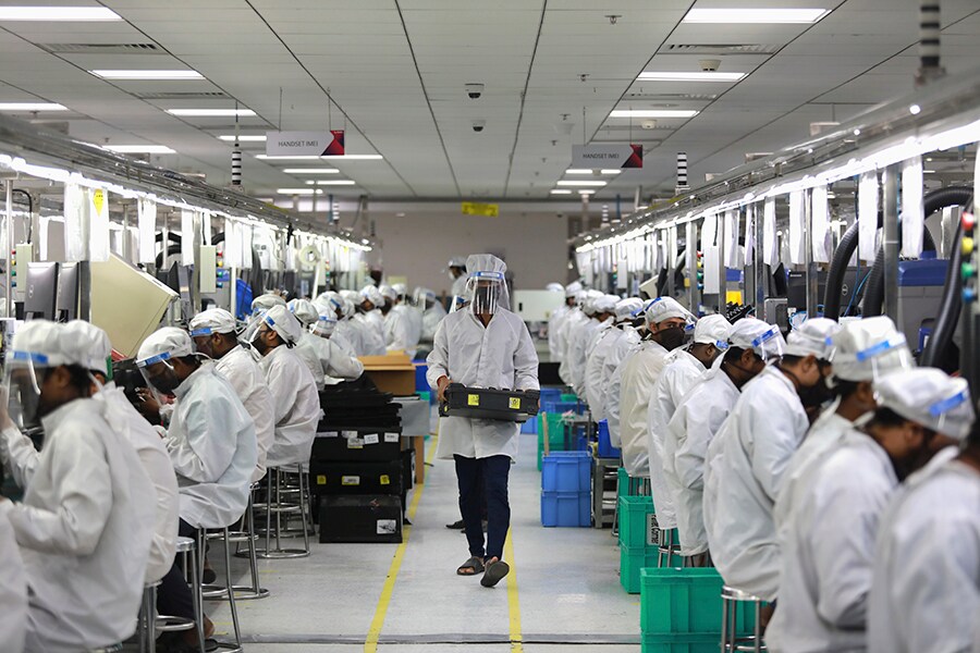 manufacturing_bg_rtx7io6v