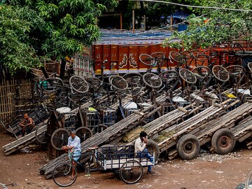 India's Q2 GDP contracts 7.5% but recovery is on the cards: Economists