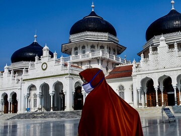 Photo of the Day: Holy month amid a pandemic