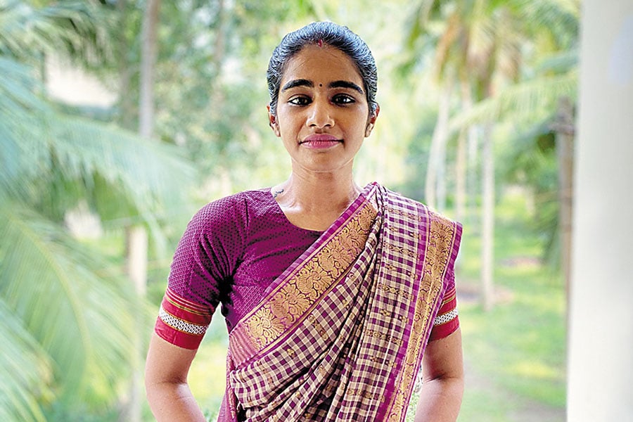 sahithi divi