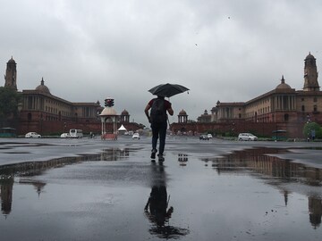 Photo of the Day: Rainy Rajpath