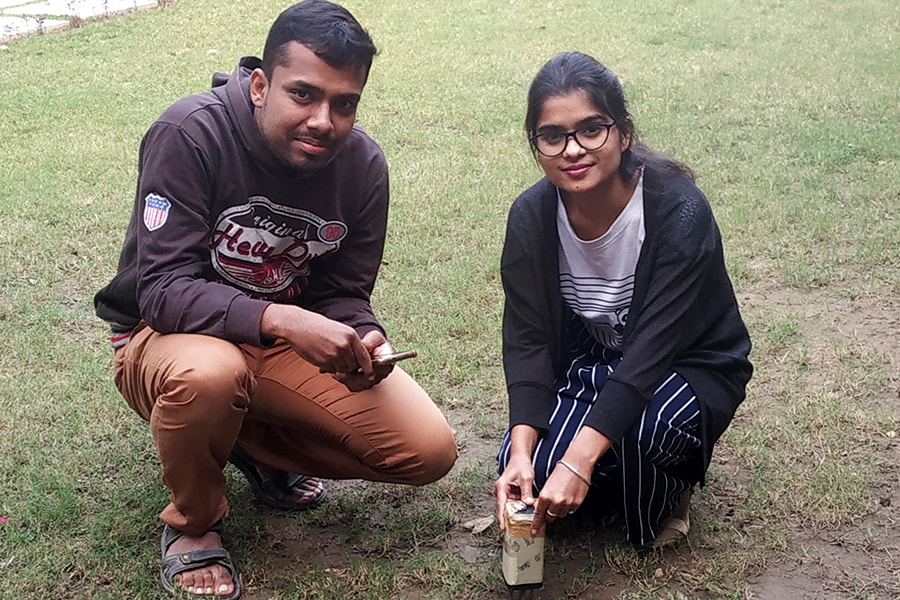 bg_neerx co-founders harsh agrawal  and  nikita tiwari