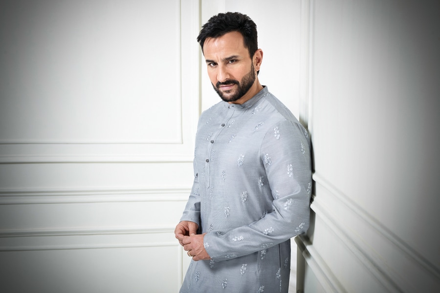 saif ali khan_05-0466-bg