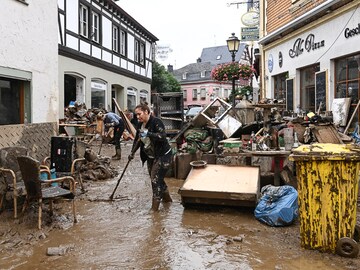 Photo of the day: Devastation all around