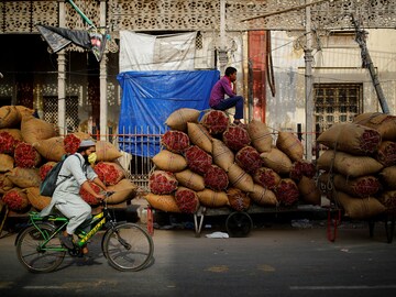 Photo of the day: Back to work