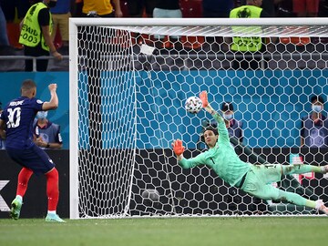 Photo of the day: What a save