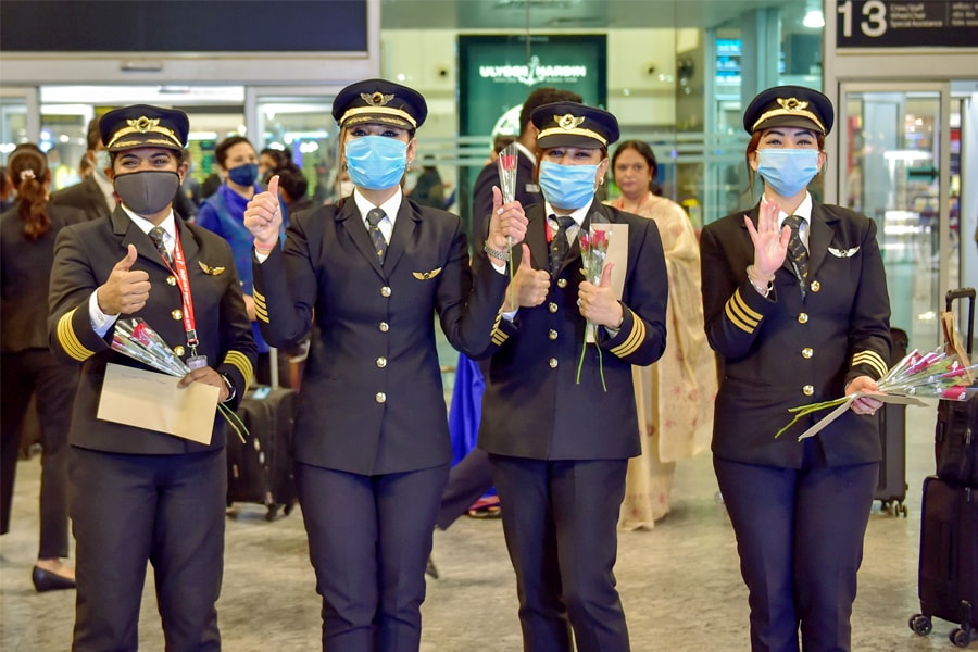 air india women pilot