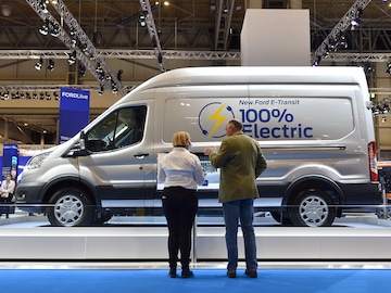 Six automakers and 31 countries say they'll phase out gasoline car sales