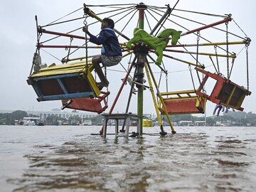 Photo of the day: Not so merry-go-round