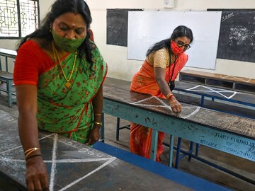 Photo of the day: School's in session