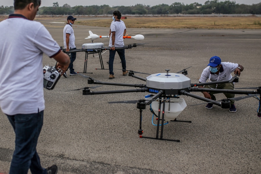 Workers test a CSIR-NAL octocopter drone at the Wings India 2022 Air Show held at Begumpet Airport in Hyderabad, India, on Thursday, March 24, 2022.
Image: Dhiraj Singh/Bloomberg via Getty Images