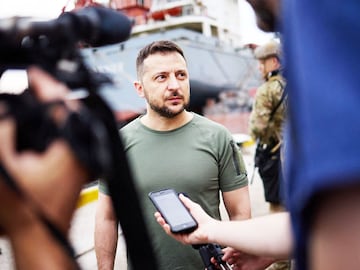 First shipment of Ukraine grain set to leave Odessa: Turkey