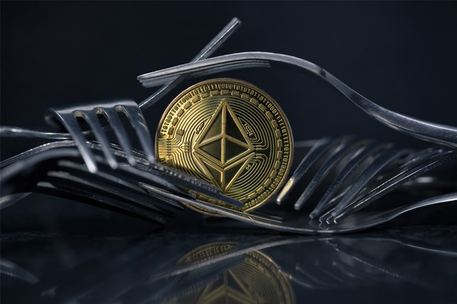 Chainlink ditches Ethereum PoW forks for PoS after the Merge