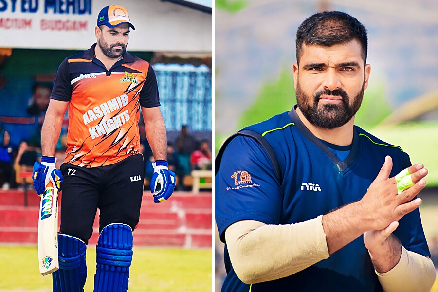 At the height of his career graph, Punjab Kings player Manzoor Dar (L) poses for a picture with his teammate, the legendary West Indies cricketer Chris Gayle after an IPL match in 2018.
Image: Courtesy Manzoor Dar