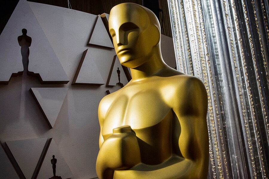 Oscars adds 'fan favourite' prize voted by Twitter