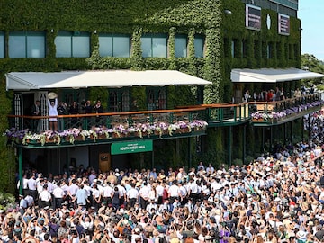 Photo of the Day: Wimbledon's new champion