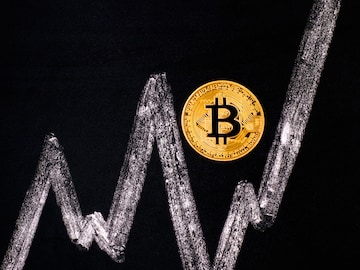 Crypto market stuck for now, but Bitcoin to make new all-time-highs within 24 months: Coinshares' CSO