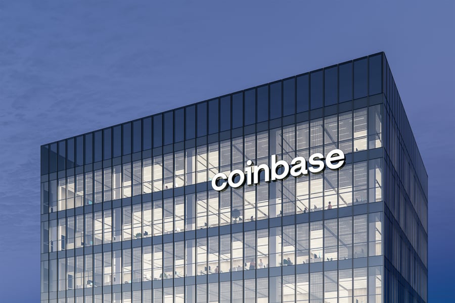 Coinbase slashes staff by 18% amidst bear market