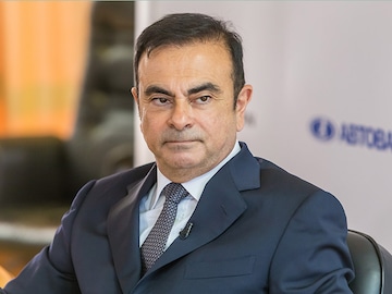 Carlos Ghosn's former Nissan deputy gets suspended sentence