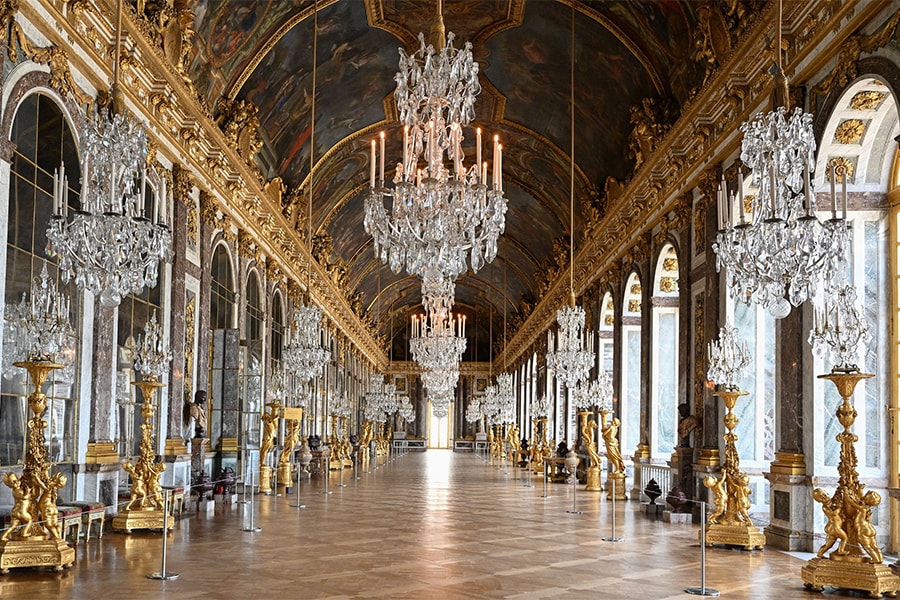 In 2019, before the pandemic, the tourism sector in France represented 7.4 percent of GDP and 9.5 percent of jobs. (Credits: Emmanuel DUNAND / AFP)

