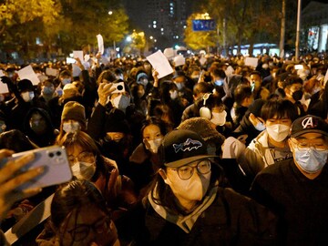 Photo of the day: Protest against lockdown