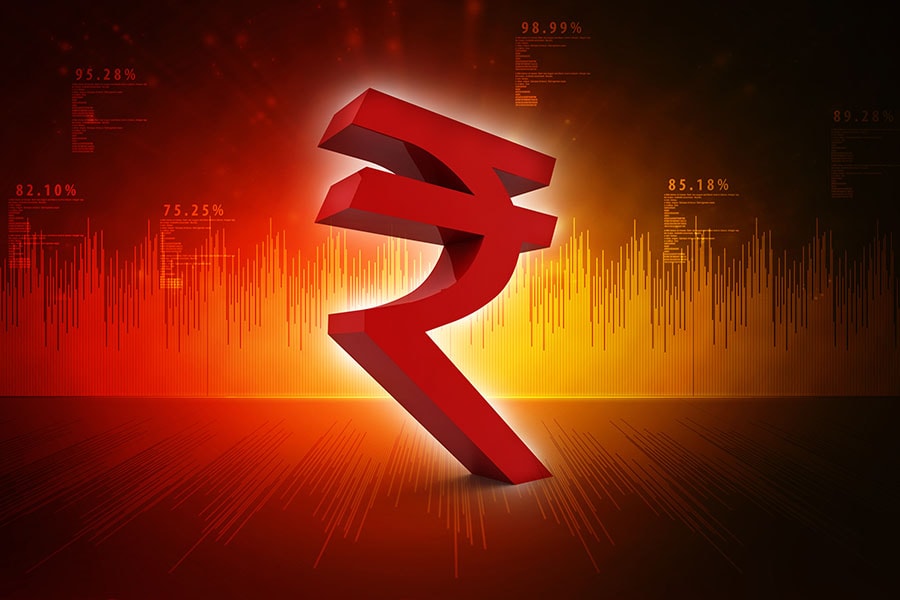 In the current financial year, the rupee depreciated against the dollar by around 8 percent. Such a massive downfall in the rupee in a comparatively short period of 5-6 months has certainly put pressure on RBI
Image: Shutterstock