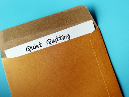 quite quitting