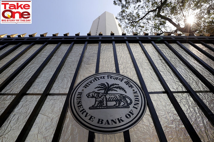 Risk to the inflation outlook stems from the liquidity overhang in the banking system: RBI