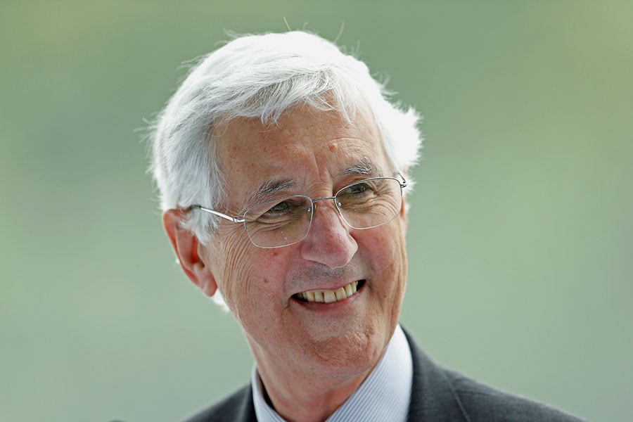 Leadership, like running a cricket team, is an art more than science: Mike Brearley