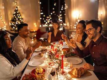 From thorny subjects to underwhelming gifts: How to keep Christmas conflict-free
