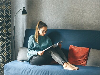reading_shutterstock_1677078268_sm