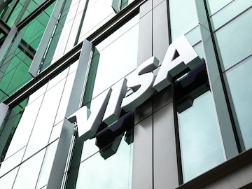 Visa to enable conversion of digital assets into traditional currencies