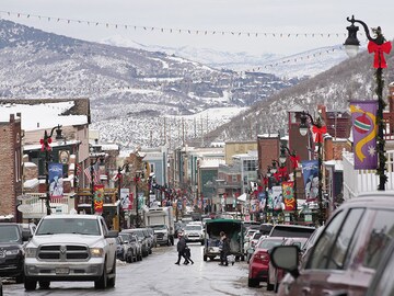 Sundance film fest finally returns to mountains