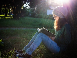 reading_shutterstock_220297276_sm