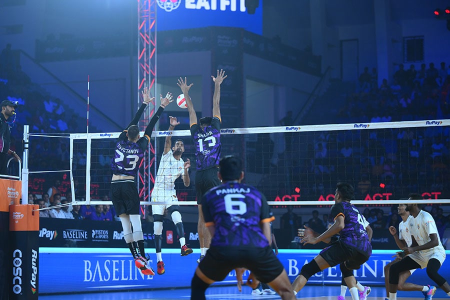 The Prime Volleyball League has tweaked the rules to make the matches shorter and more exciting, thereby making a sleek package for TV viewing Image: Courtesy Prime Volleyball League