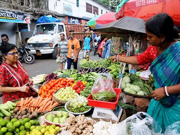 Morning Buzz: 28 percent tax on online gaming, soaring veggie prices may limit rate cuts, and more