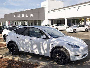 Morning Buzz: Tesla in talks to manufacture cars in India; retail inflation jumps to 4.8 percent, and more