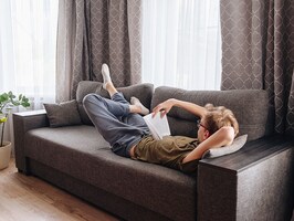 reading_shutterstock_2175899605_sm